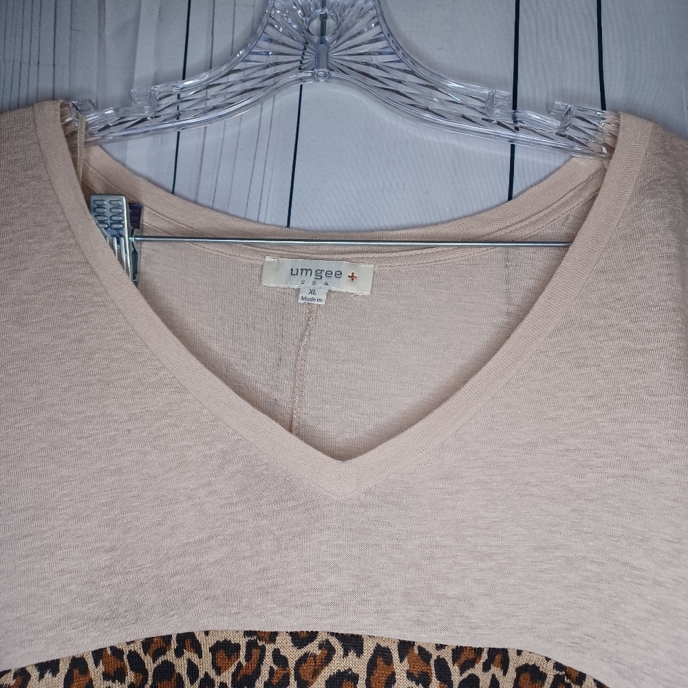 Leopard Print Color Block Dress - Picture 2 of 12